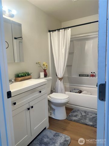 17108 5th Avenue Ct E, Spanaway, WA 98387