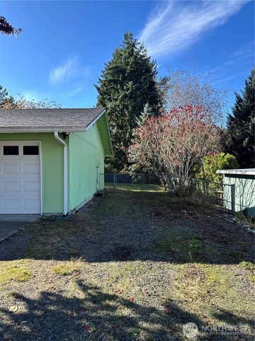 17108 5th Avenue Ct E, Spanaway, WA 98387