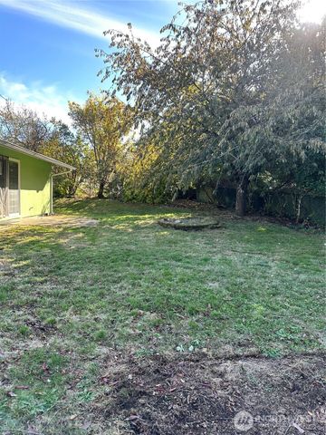 17108 5th Avenue Ct E, Spanaway, WA 98387