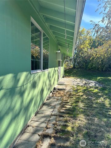 17108 5th Avenue Ct E, Spanaway, WA 98387