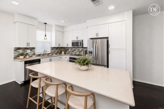 1865 Alkali Heath Lane, Carlsbad, CA 92011
