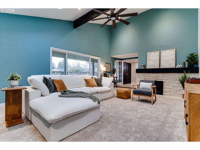 2915 CHUCKANUT St, Eugene, OR 97408