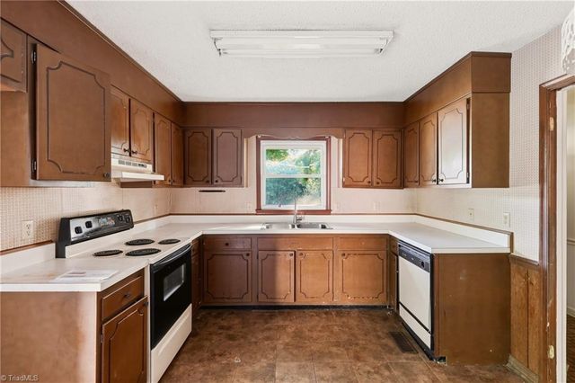 3105 Pine Cone Trail, Greensboro, NC 27406