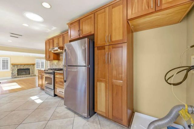 1677 Sandos Street, El Cajon, CA 92019