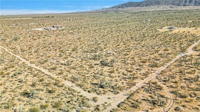0 Avenue W, Llano, CA 93544