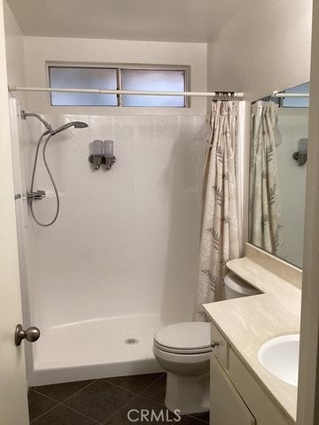 42935 15th Street W 6, Lancaster, CA 93534