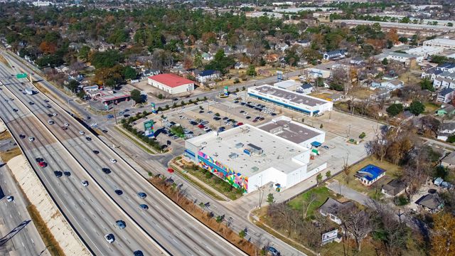 918 Randolph Street, Houston, TX 77088