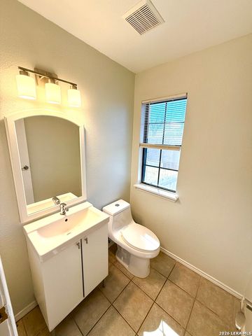 509 Meadow Forge A, Converse, TX 78109