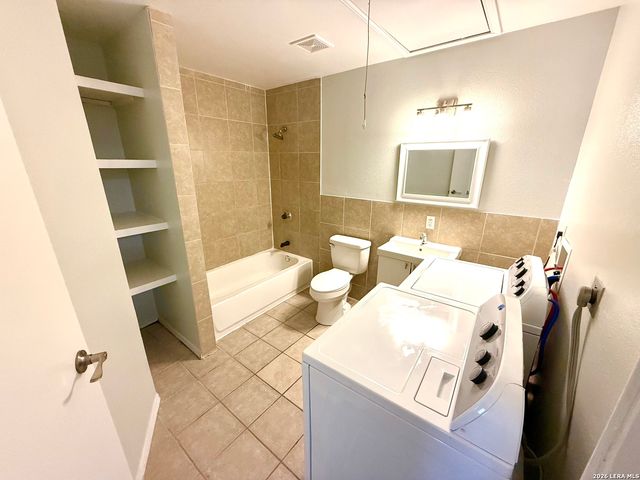 509 Meadow Forge A, Converse, TX 78109