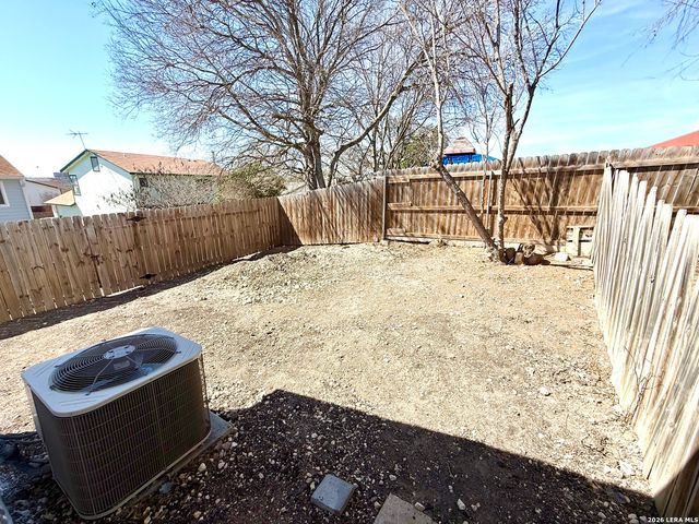 509 Meadow Forge A, Converse, TX 78109