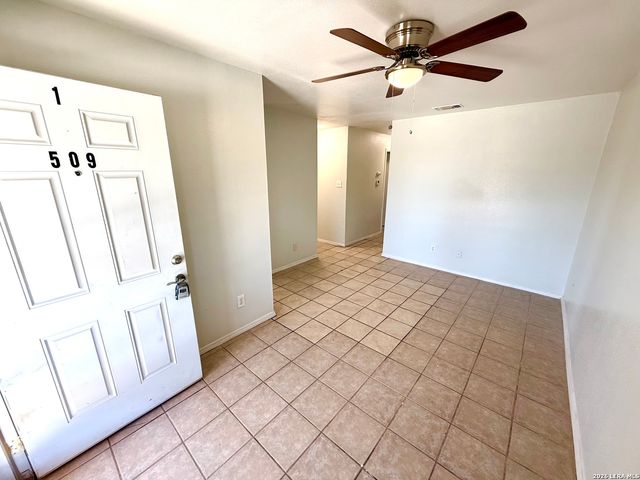 509 Meadow Forge A, Converse, TX 78109