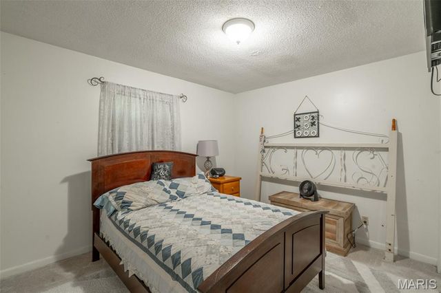 54 County Road 560, Poplar Bluff, MO 63901
