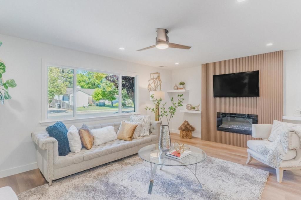 Image 2 of property listing at 1273 N San Pedro Street, San Jose, CA 95110