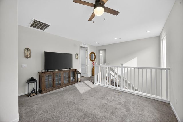 4478 Natomas Central Dr, Sacramento, CA 95834