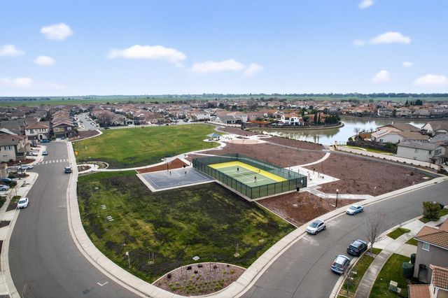 4478 Natomas Central Dr, Sacramento, CA 95834