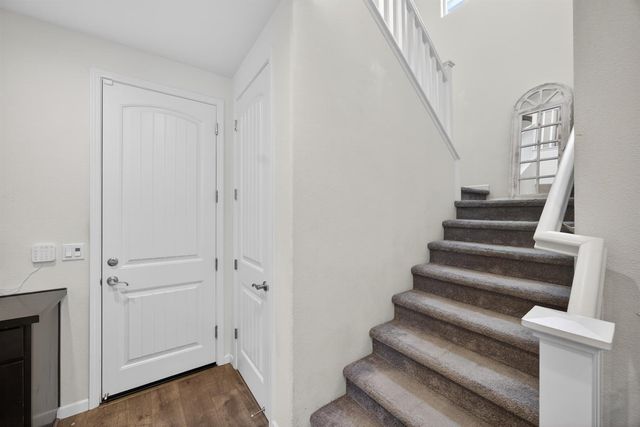 4478 Natomas Central Dr, Sacramento, CA 95834