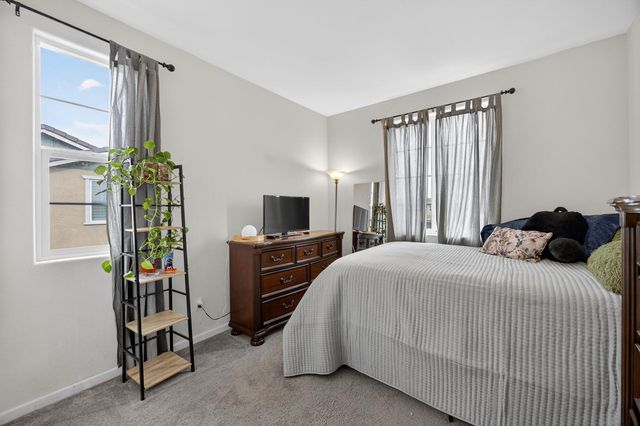 4478 Natomas Central Dr, Sacramento, CA 95834