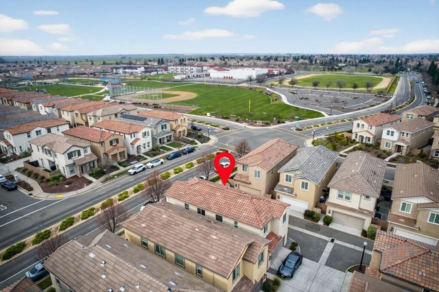 4478 Natomas Central Dr, Sacramento, CA 95834