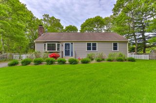 17 Outpost Ln, Barnstable, MA 02632