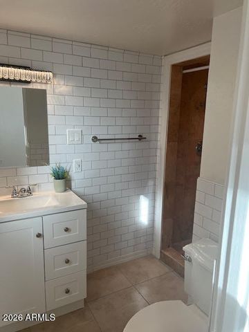 2915 N 21ST Avenue, Phoenix, AZ 85015