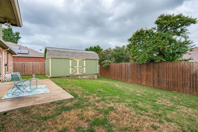 100 Bullava Court, Crowley, TX 76036