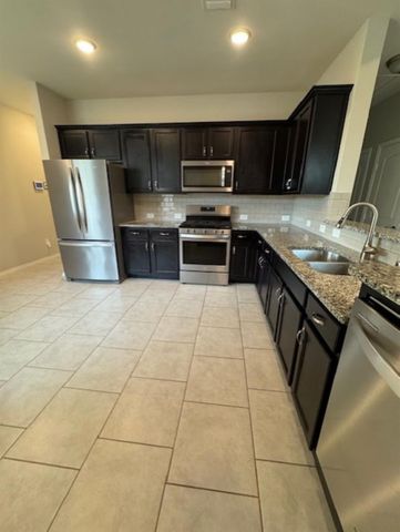 3218 Chimney Swift Lane, Richmond, TX 77469