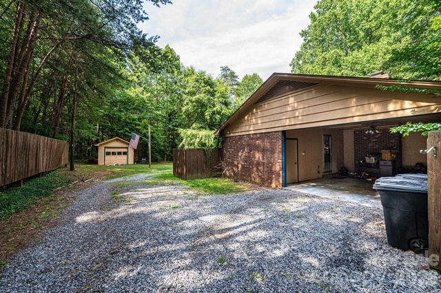 1113 Ponderosa Road, Lincolnton, NC 28092