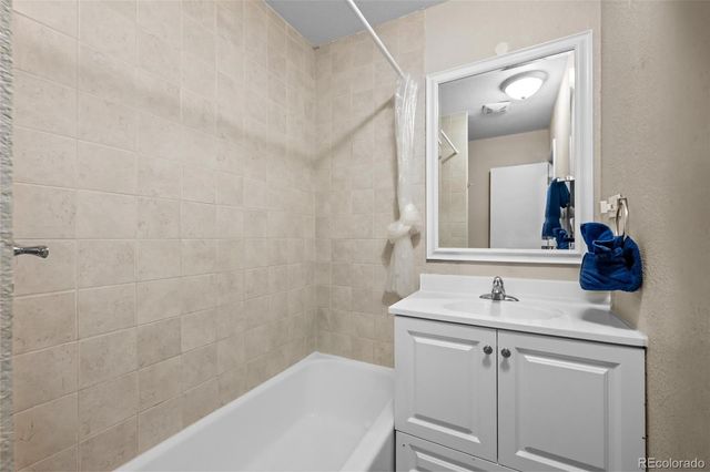 5997 Magnolia Street, Commerce City, CO 80022