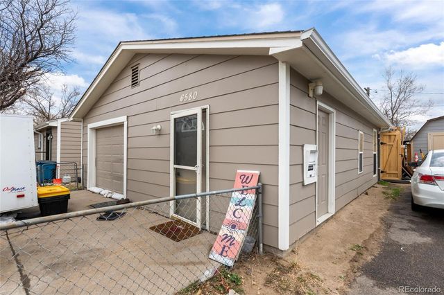 5997 Magnolia Street, Commerce City, CO 80022