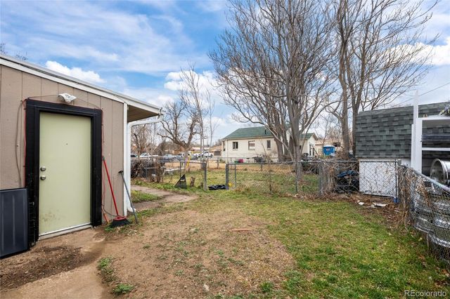 5997 Magnolia Street, Commerce City, CO 80022