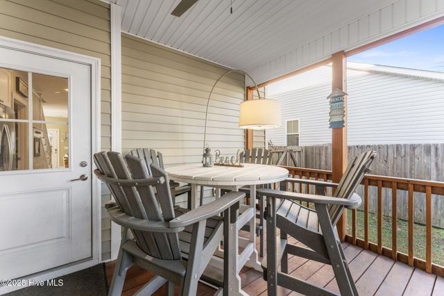 102 NE 63rd Street, Oak Island, NC 28465