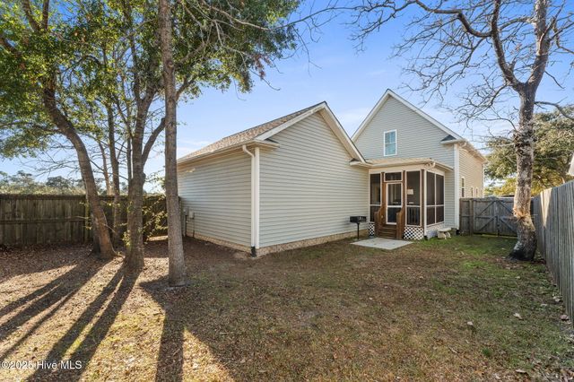 102 NE 63rd Street, Oak Island, NC 28465