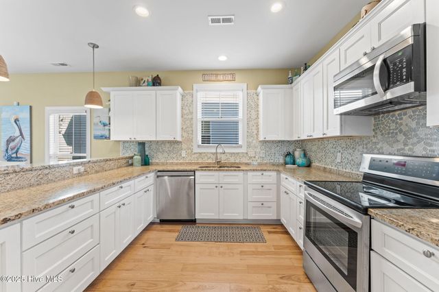 102 NE 63rd Street, Oak Island, NC 28465