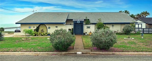 120 Shore Dr, Portland, TX 78374