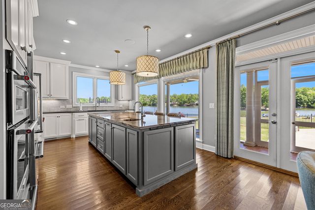 65 South Shore Drive, Newnan, GA 30263
