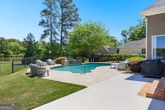 65 South Shore Drive, Newnan, GA 30263
