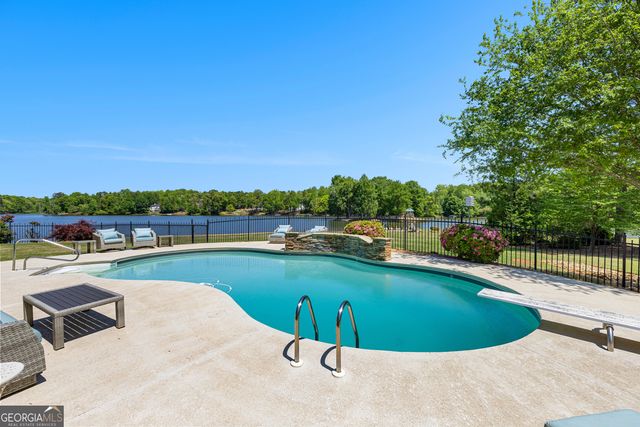 65 South Shore Drive, Newnan, GA 30263