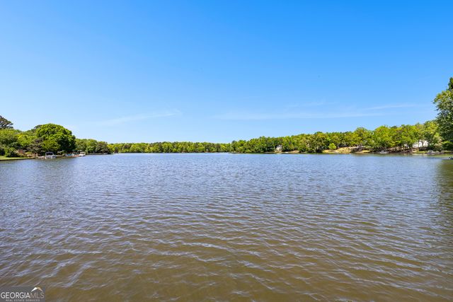 65 South Shore Drive, Newnan, GA 30263