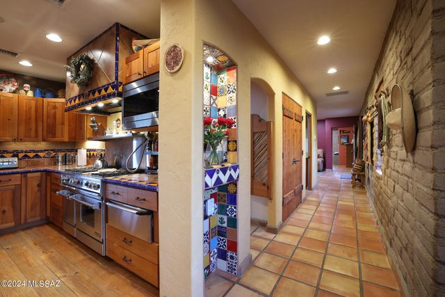 11725 E Spanish Ridge Place, Tucson, AZ 85730