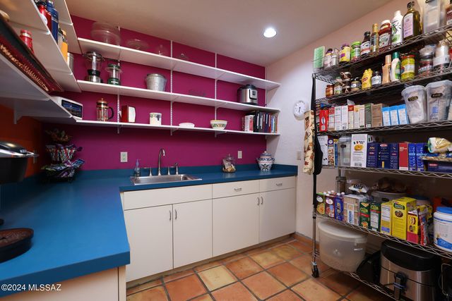 11725 E Spanish Ridge Place, Tucson, AZ 85730