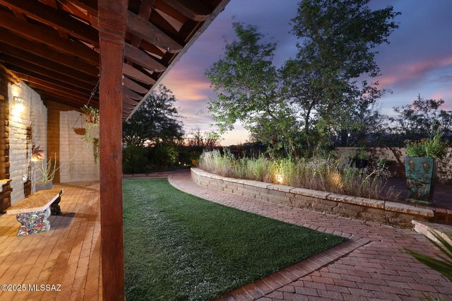 11725 E Spanish Ridge Place, Tucson, AZ 85730