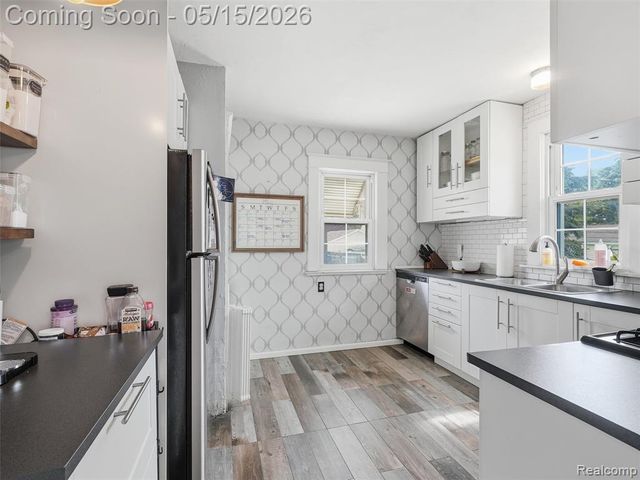 504 S Kenwood Avenue, Royal Oak, MI 48067