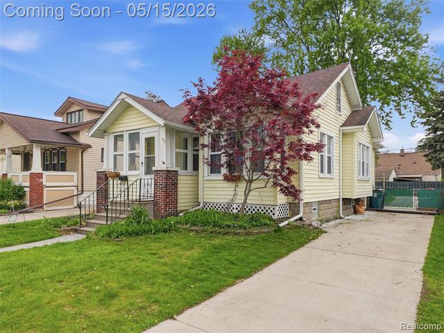 504 S Kenwood Avenue, Royal Oak, MI 48067