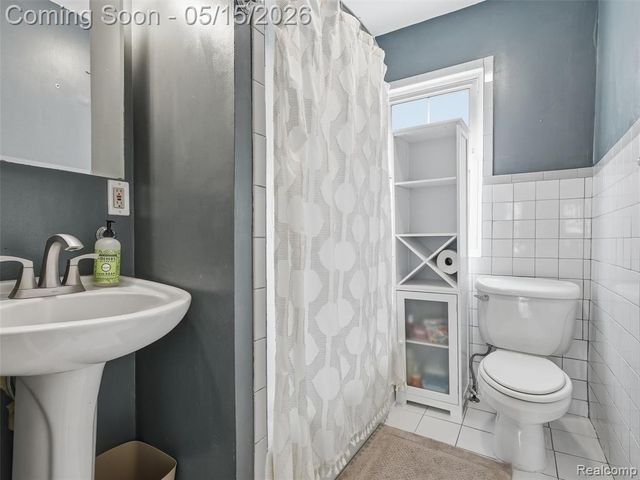 504 S Kenwood Avenue, Royal Oak, MI 48067