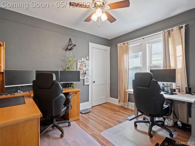 504 S Kenwood Avenue, Royal Oak, MI 48067