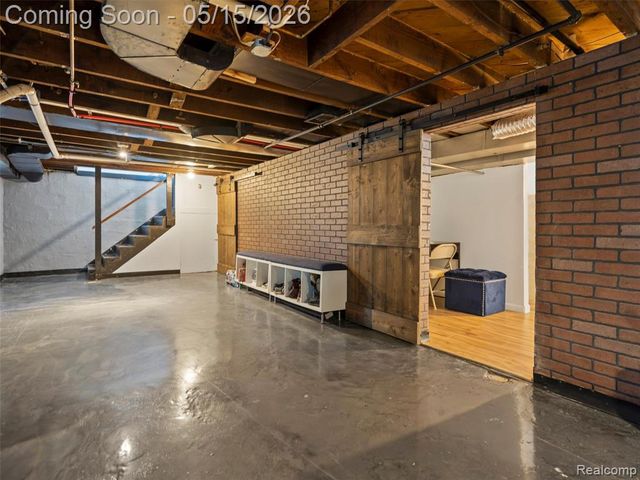 504 S Kenwood Avenue, Royal Oak, MI 48067