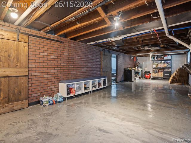 504 S Kenwood Avenue, Royal Oak, MI 48067
