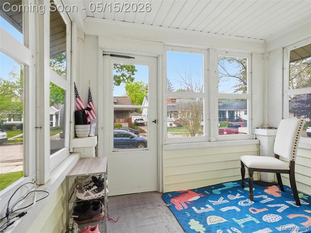 504 S Kenwood Avenue, Royal Oak, MI 48067
