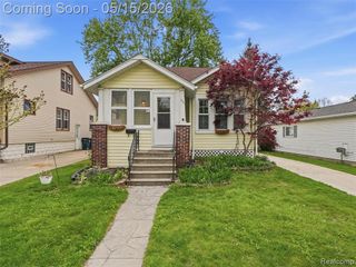 504 S Kenwood Avenue, Royal Oak, MI 48067