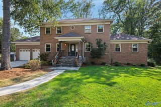 1019 Way Thru The Woods SW, Decatur, AL 35603